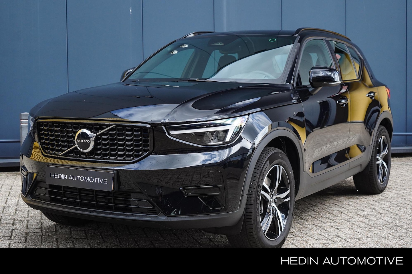 Volvo XC40 - 2.0 B4 Plus Dark | Harman/Kardon | Trekhaak | Pilot Assist | Park Assist - AutoWereld.nl