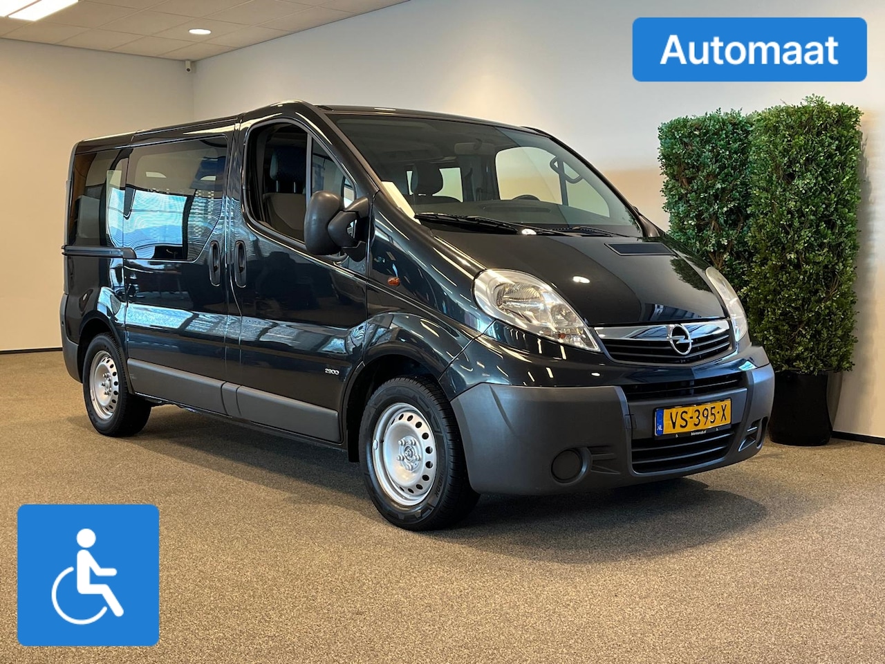 Opel Vivaro - L1H1 Rolstoelbus Automaat - AutoWereld.nl