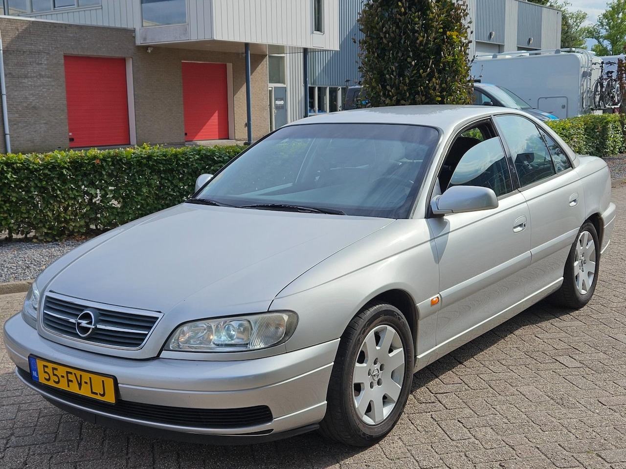 Opel Omega - 2.2i-16V apk 18-04-2026 - AutoWereld.nl
