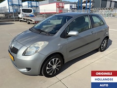 Toyota Yaris - 1.3 VVTi Sol MMT Automaat Airco Parrot Bellen