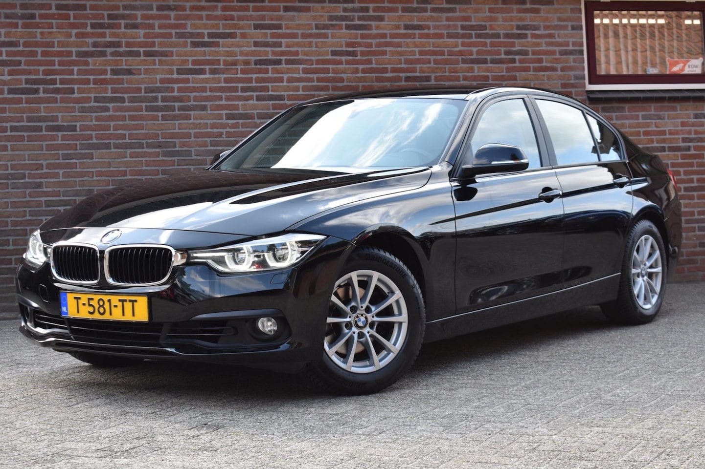 BMW 3-serie - 318i '16 LED Clima Cruise Inruil mogelijk - AutoWereld.nl