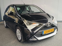 Toyota Aygo - 1.0 VVT-i x-play AUTOMAAT uit 2020 Rijklaar + 12 maanden Bovag-garantie Henk Jongen Auto's
