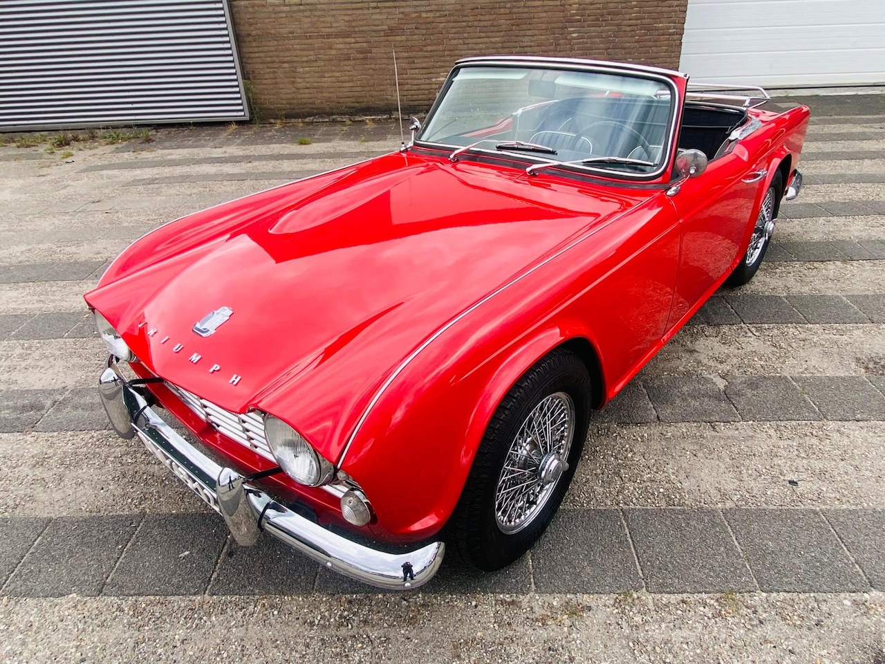 Triumph TR4 - 1964 met overdrive - AutoWereld.nl