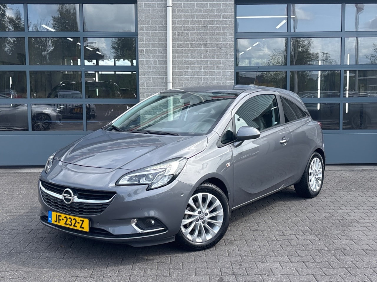 Opel Corsa - 1.4 Innovation | AFN . TREKHAAK | STUUR\STOEL VERWAMRING | - AutoWereld.nl