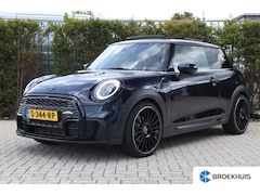 MINI John Cooper Works - 1.5 Cooper Harman Kardon | Pano | Carplay | Camera | PDC | Stoelverwarming | Leder