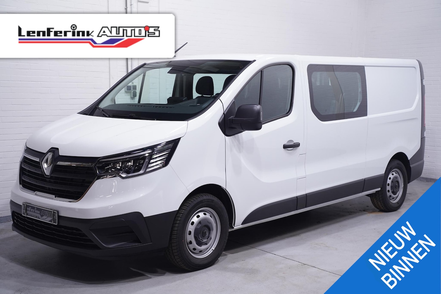 Renault Trafic - 2.0 Blue dCi 130 pk Dubbel Cabine 6p Apple Carplay Airco, Cruise Control, LED Koplampen, P - AutoWereld.nl