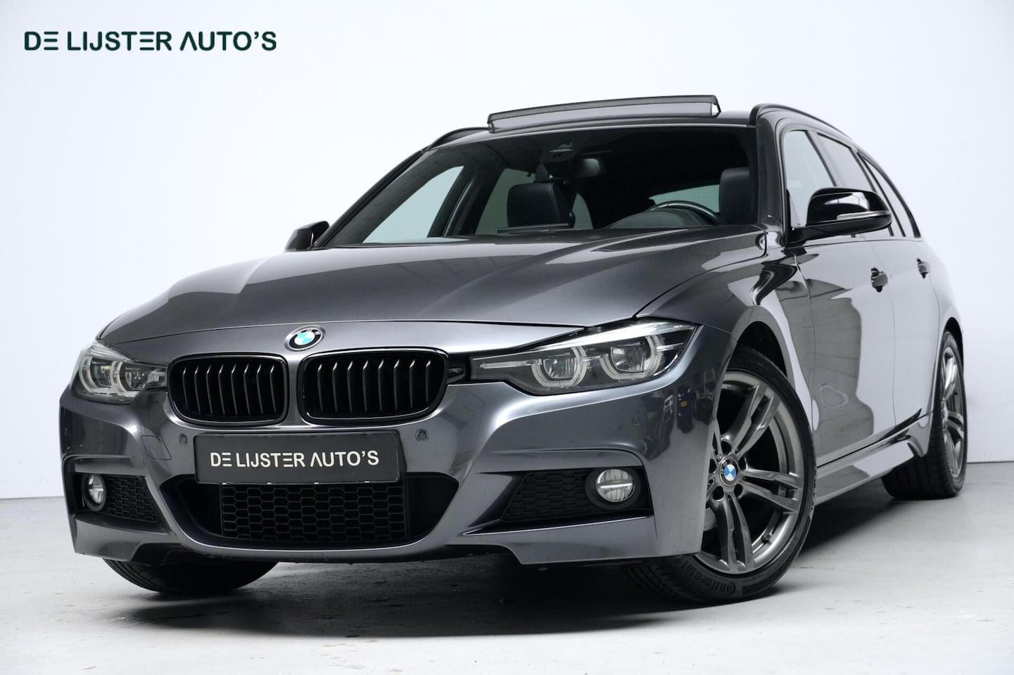 BMW 3-serie Touring - 320i M Sport Automaat 184 PK | Pano-dak | CarPlay | Camera | Leder | Stoelverwarming | Cru - AutoWereld.nl