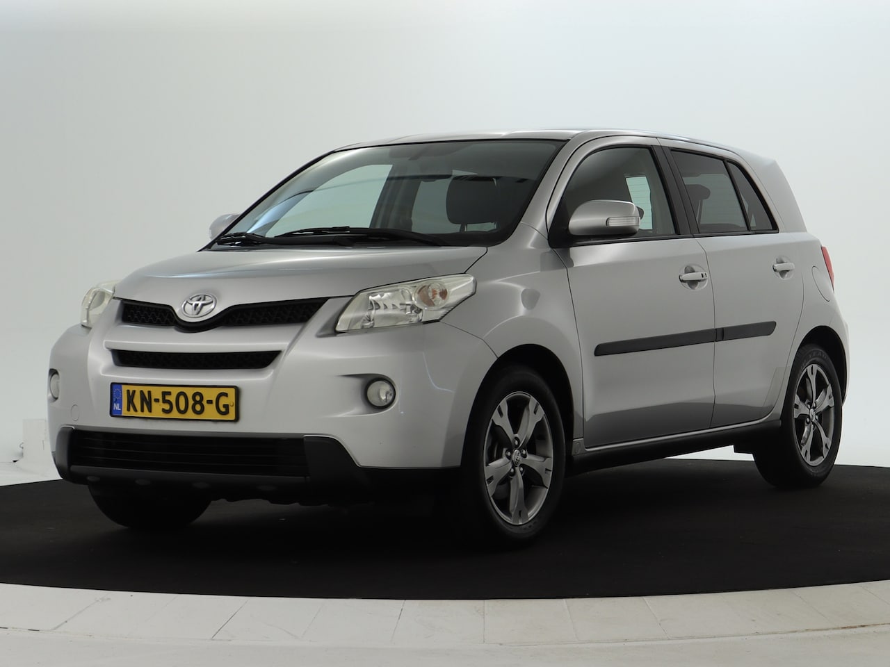 Toyota Urban Cruiser - 1.3 VVT-i Aspiration 1.3 VVT-i Aspiration - AutoWereld.nl