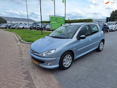 Peugeot 206 - 1.4 Air-line 2 / 5- deurs / APK oktober 2026