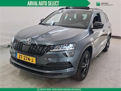 Skoda Karoq - 1.5 TSI 150pk Automaat Sportline Business | Panoramadak | Comfort en Functie pakket | Navi
