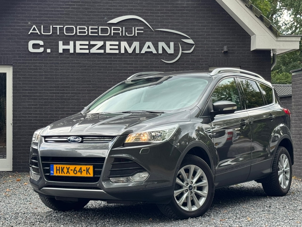 Ford Kuga - 1.5 Titanium Cruise Control Navigatie Climate Control Trekhaak AUX USB - AutoWereld.nl