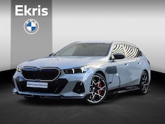 BMW 5-serie Touring - 530e | M Sportpakket Pro | Trekhaak | Driving Assistant Prof. | Parking Assistant Plus | H