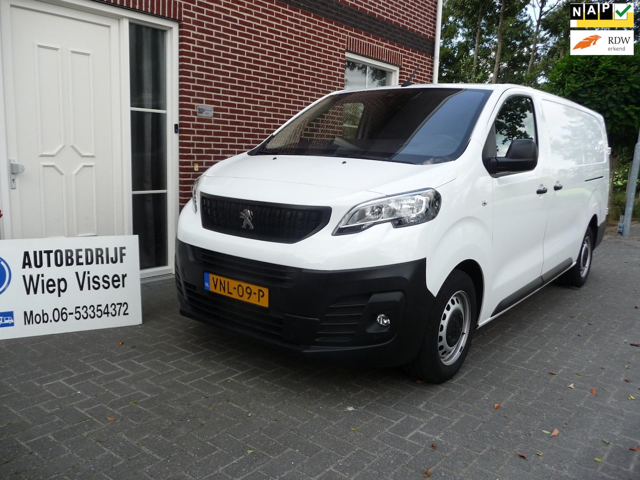 Peugeot Expert - 2.0 BlueHDI 145 Long Premium 2.0 BlueHDI 145 Long Premium - AutoWereld.nl