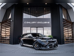BMW 5-serie Touring - M5 - Origineel NL | M Drive Professional | Panorama | Carbonpakket | Keramisch | B&W
