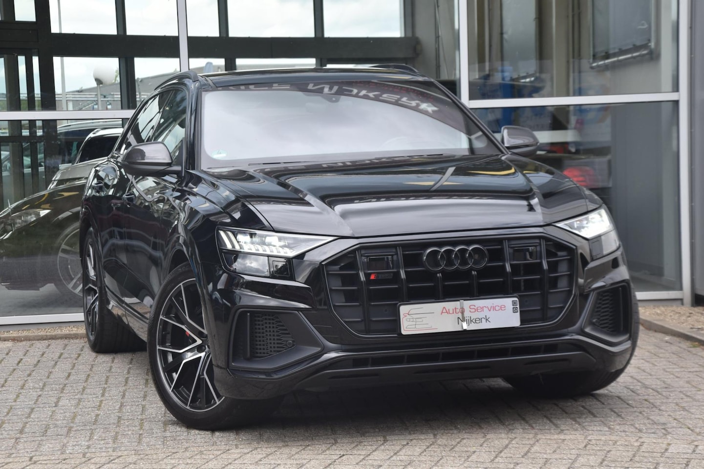 Audi Q8 - 4.0 TFSI SQ8 Quattro Audi Exclusive. Carbon Btw 1ste Eigenaar Night Vision Head-Up 4W-Stur - AutoWereld.nl