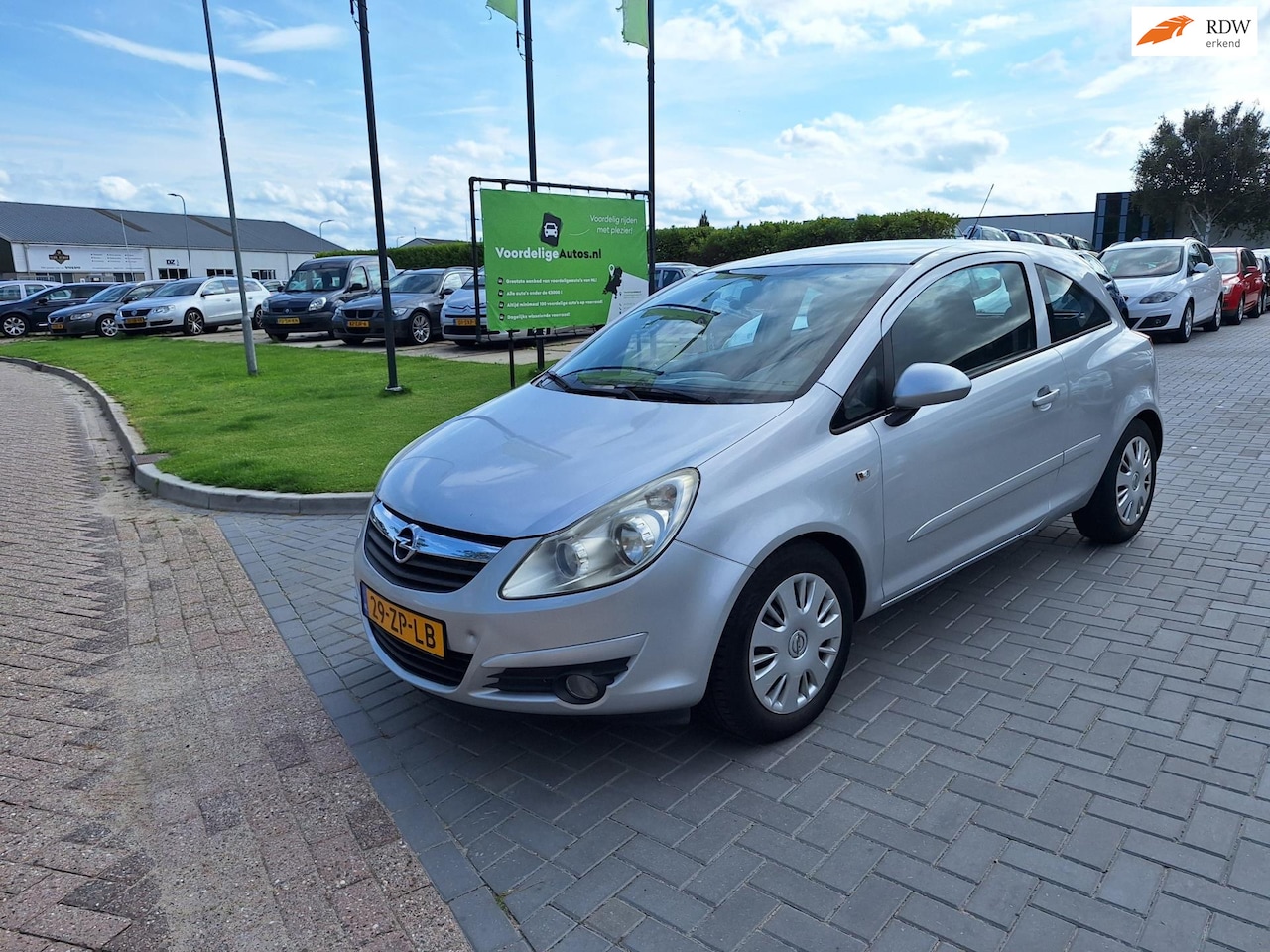 Opel Corsa - 1.2-16V Enjoy / WEEKAANBIEDING / APK september 2026 - AutoWereld.nl