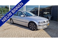 BMW 3-serie - 318i Business Stoel verwarming / Airco / Cruise