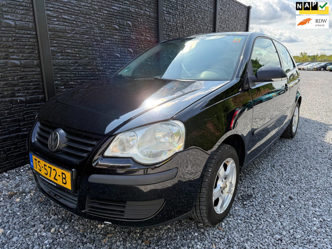Volkswagen Polo - 1.2 Trendline Airco, Met nieuwe APk Distrib Vervangen! Goed onderhouden! - AutoWereld.nl