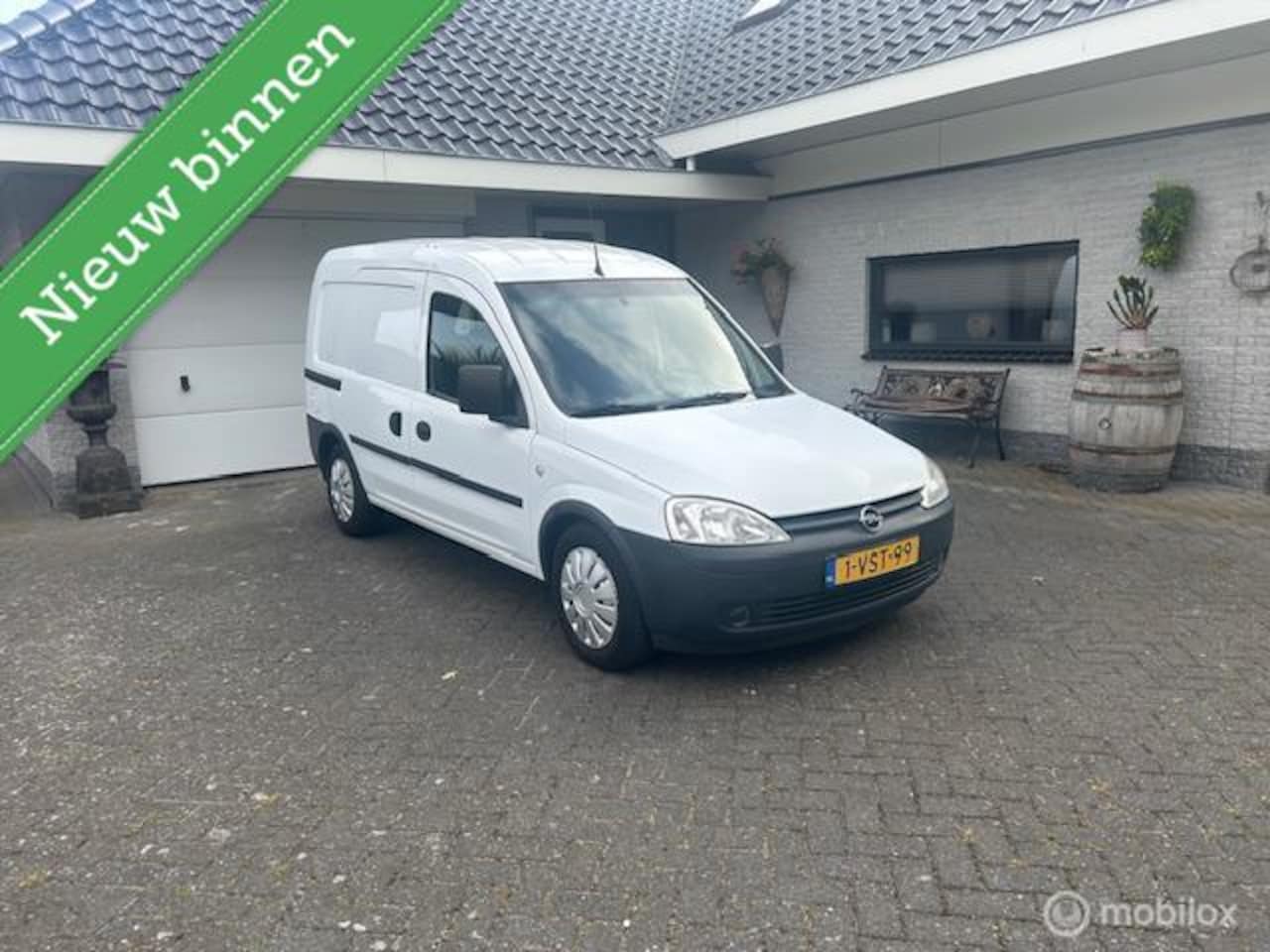 Opel Combo - 1.3 CDTi Business DPF Plus Airco Nieuwe APK - AutoWereld.nl
