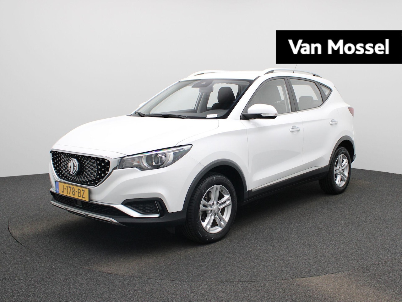 MG ZS - Comfort 45 kWh | Apple Carplay/ Android Auto | NAV | Keyless Entry | Parkeersensoren Achte - AutoWereld.nl