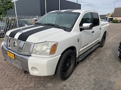 Nissan Titan - V8