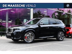 BMW iX1 - eDrive20 High Executive M Sport / Panoramadak / Trekhaak / M Adaptief onderstel / Sportsto