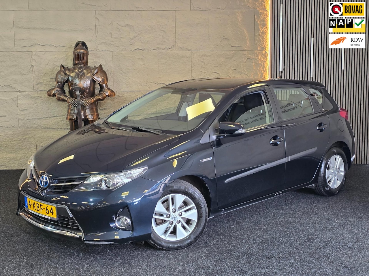 Toyota Auris - 1.8 Hybrid Aspiration|GARANTIE|NAP|2E EIG|CRUISE|NAVI|CAMERA|VELGEN - AutoWereld.nl