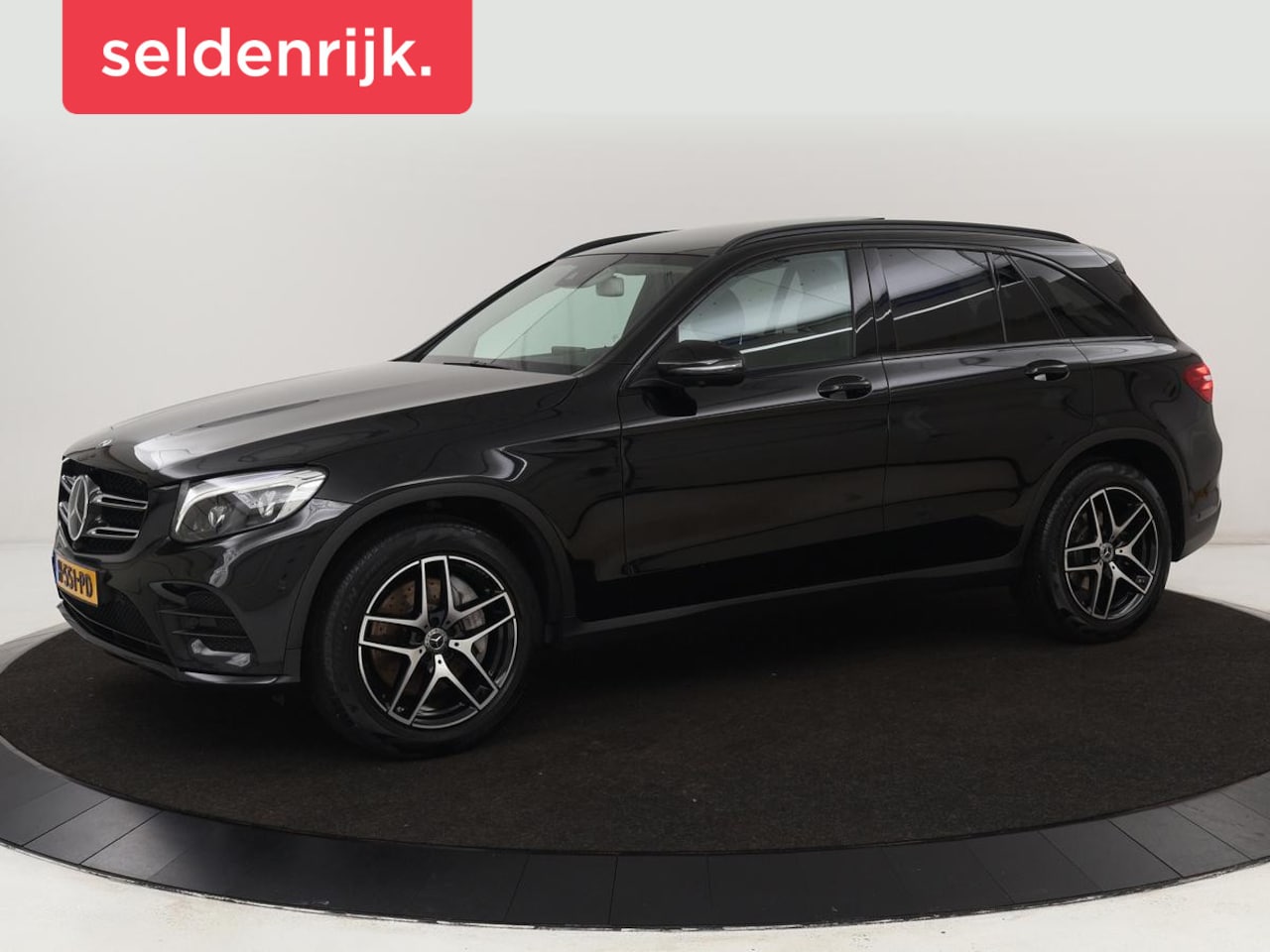 Mercedes-Benz GLC-klasse - 250 4Matic AMG Night | Panoramadak | Adaptive cruise | 360 Camera | Leder/Alcantara | Stoe - AutoWereld.nl