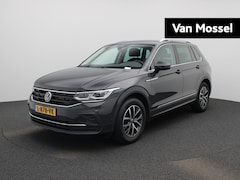 Volkswagen Tiguan - 1.5 TSI Life Business | Apple Carplay / Android Auto | Parkeersensoren | Stoelverwarming |