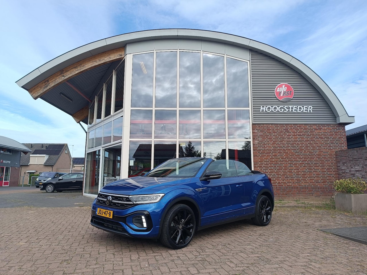 Volkswagen T-Roc Cabrio - 1.5 TSI R-Line Black style, carplay, adapt. cruise - AutoWereld.nl