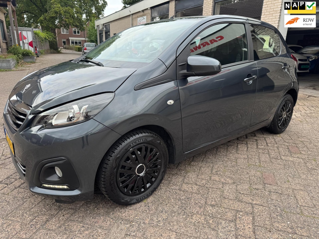 Peugeot 108 - 1.0 e-VTi Active AIRCO 126108 KM NAP O.H BOEKJES VOLLEDIG ONDERHOUDEN GEHAD NETTE STAAT! - AutoWereld.nl