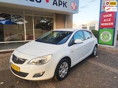 Opel Astra - 1.4 Selection 5DRS. AIRCO+TREKHAAK