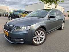 Skoda Octavia Combi - 1.6 TDI Elegance Businessline XENON/NAVI/KEYLESS