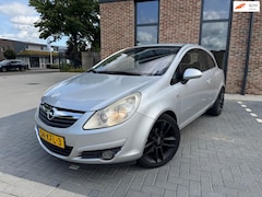Opel Corsa - 1.4-16V Cosmo