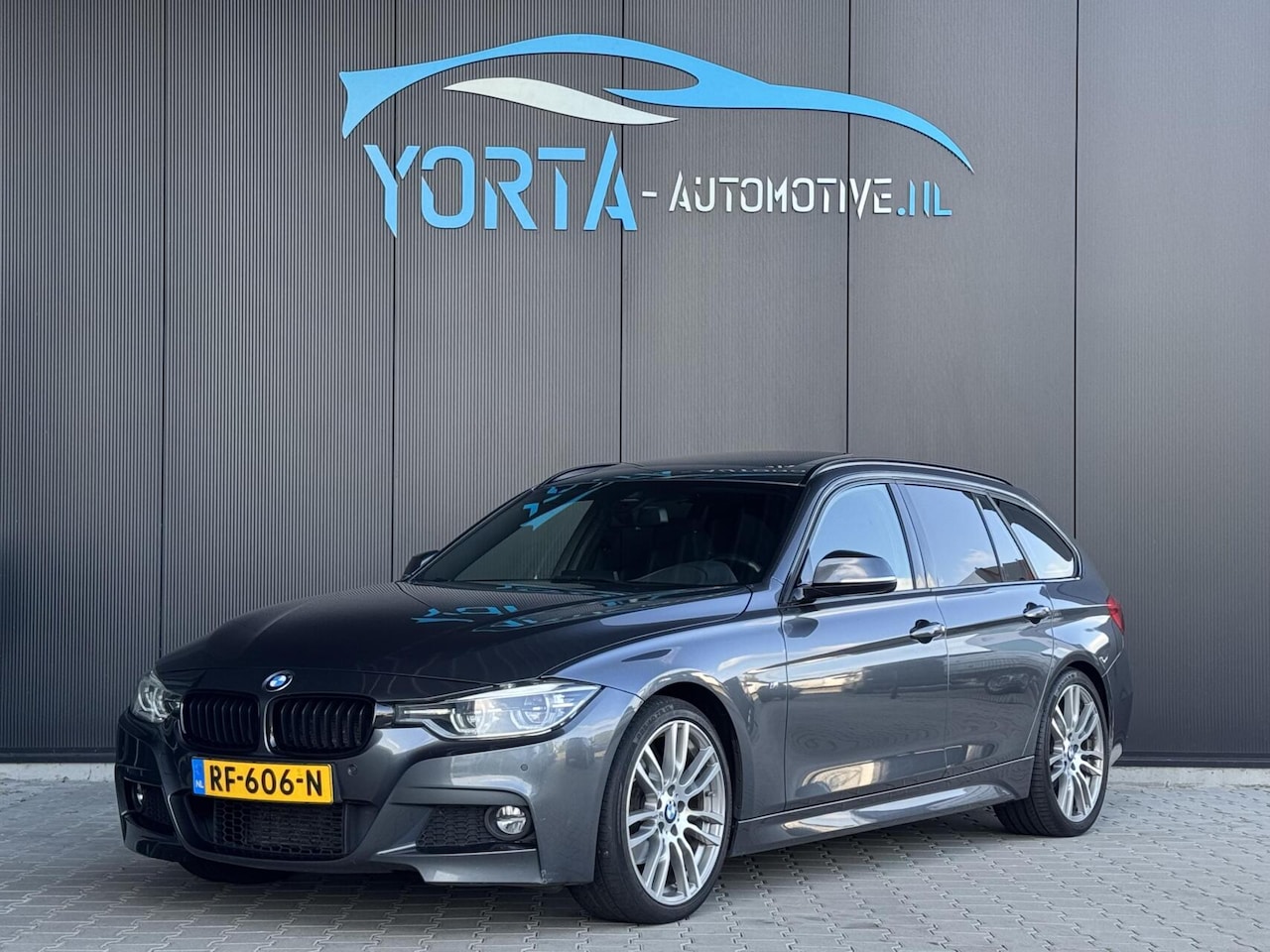 BMW 3-serie Touring - 320d Centennial High Executive 320d Centennial High Executive - AutoWereld.nl