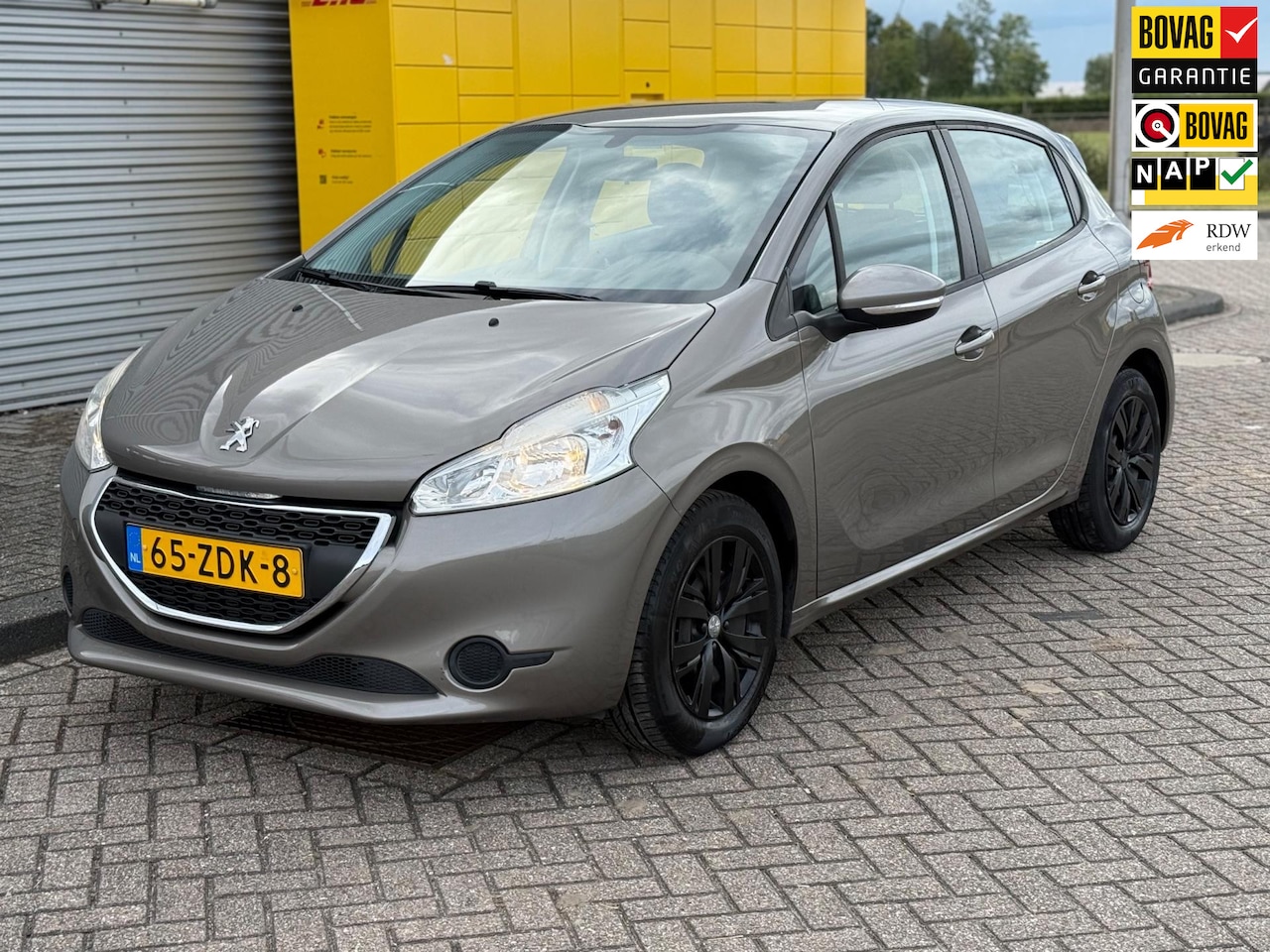 Peugeot 208 - 1.2 VTI Bj 2012 5Drs ECC Airco Navi D-riem vv - AutoWereld.nl