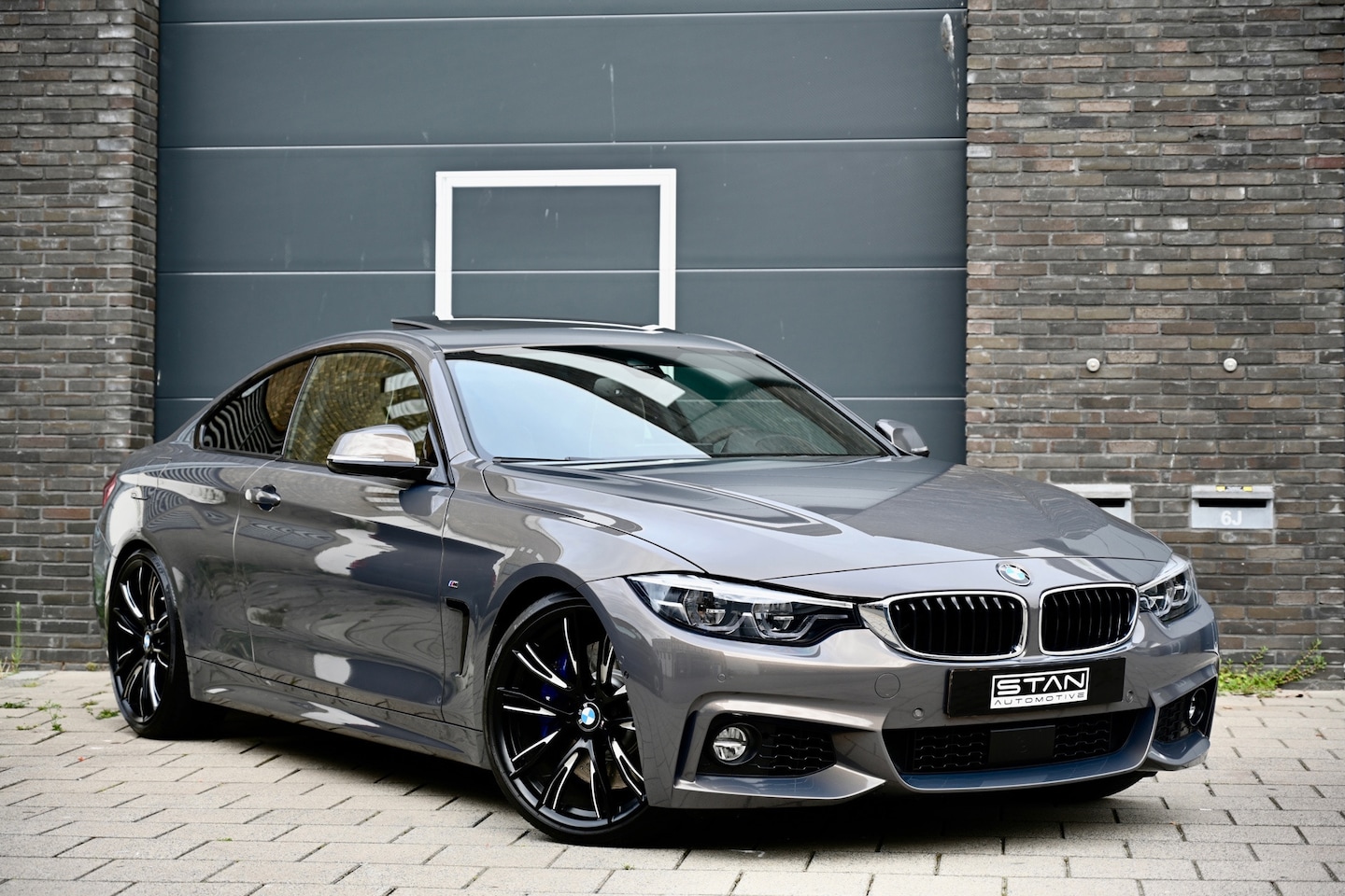 BMW 4-serie Coupé - 440i xDrive | Individual | M-Pakket | NP 103k | Champagne Quartz | 2de eigenaar | ACC, S/K - AutoWereld.nl
