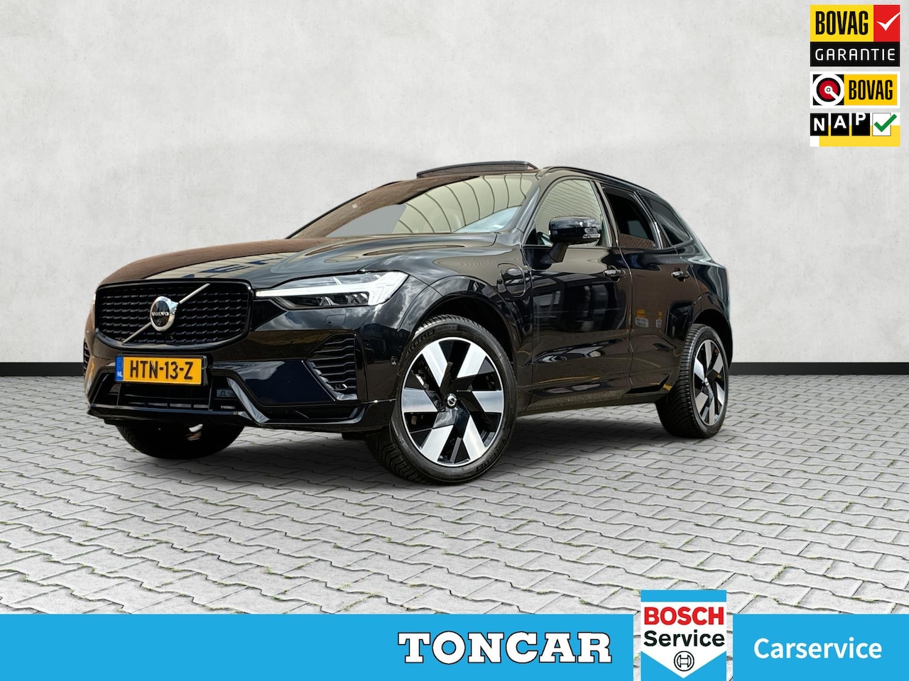 Volvo XC60 - 2.0 T8 Plug-in hybrid AWD Ultimate Dark 455pk! | Schuifdak | Harman Kardon | 360° Camera| - AutoWereld.nl