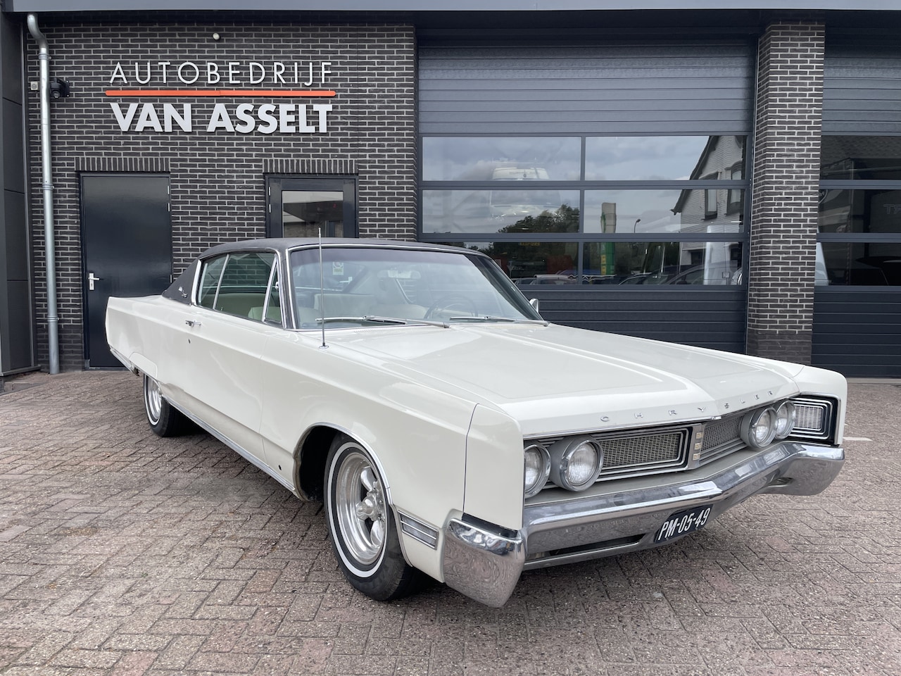 Chrysler Newport - 6.2 V8 - AutoWereld.nl