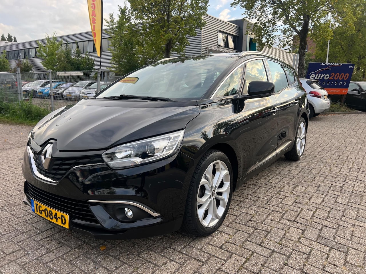 Renault Grand Scénic - 1.2 TCe Zen - 7 Pers - Nieuwe apk - AutoWereld.nl