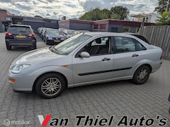 Ford Focus - 1.6-16V Cool Edition