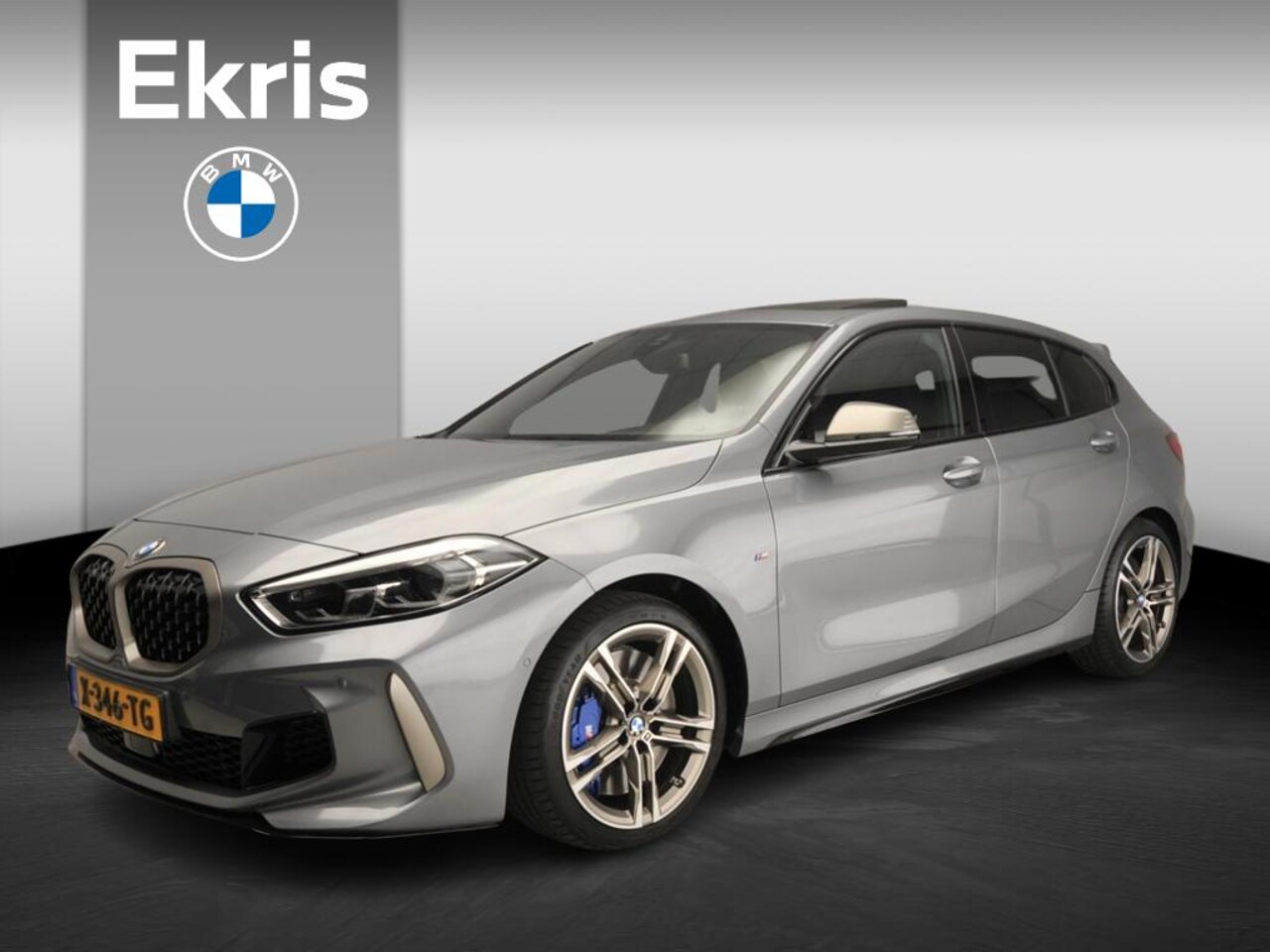 BMW 1-serie - 5-deurs M135i xDrive | M-Sportpakket | LED | Leder | HUD | Schuifdak | Elektr. zetels | DA - AutoWereld.nl