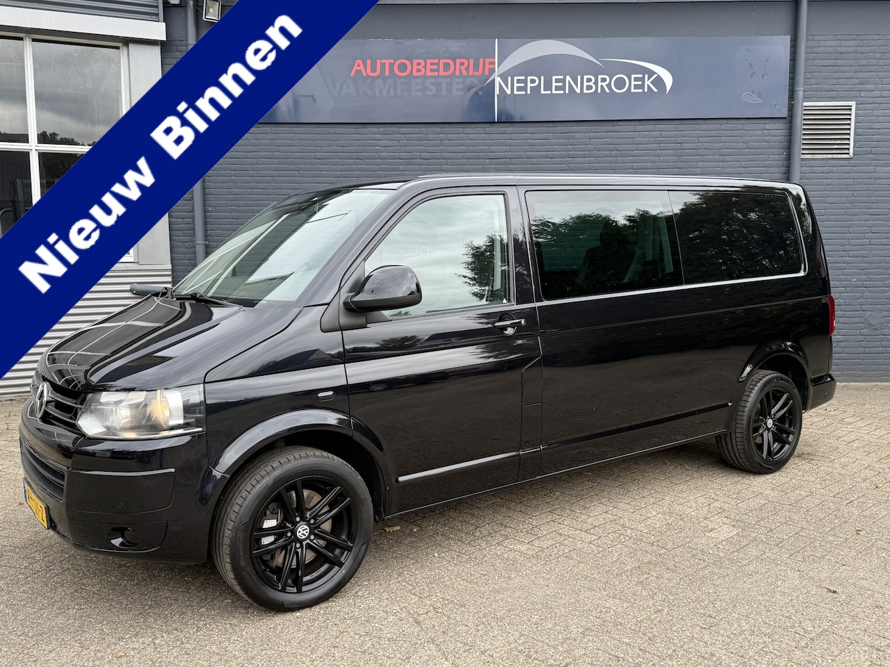 Volkswagen Transporter - 2.0 TDI L2H1 DC Comfortline 4+1 Rolstoelbus Automaat,18Inch,Cruise,Cv ,Navi,Stoelverwarmin - AutoWereld.nl