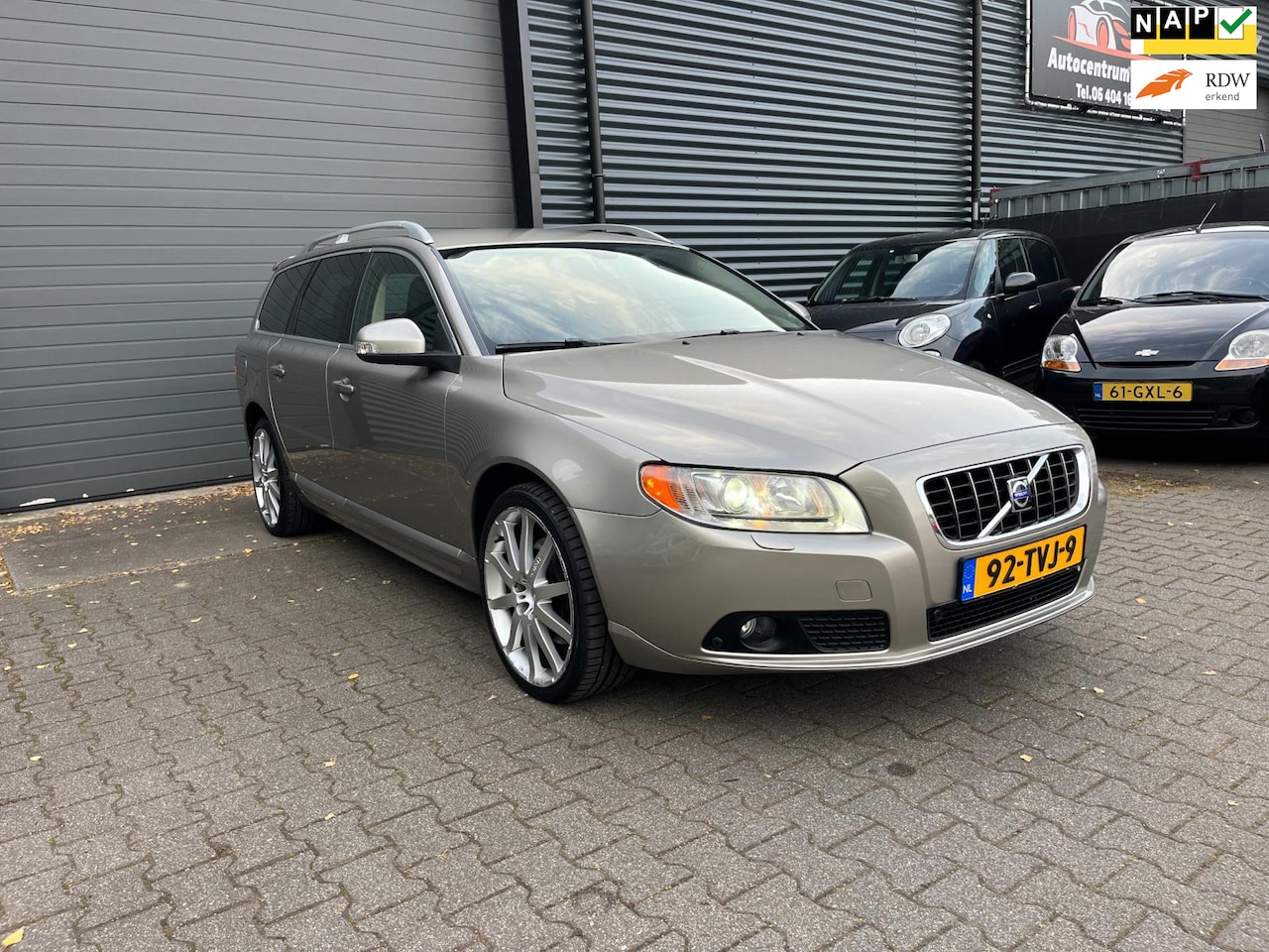 Volvo V70 - 3.0 T6 AWD Summum YOUNGTIMER - AutoWereld.nl
