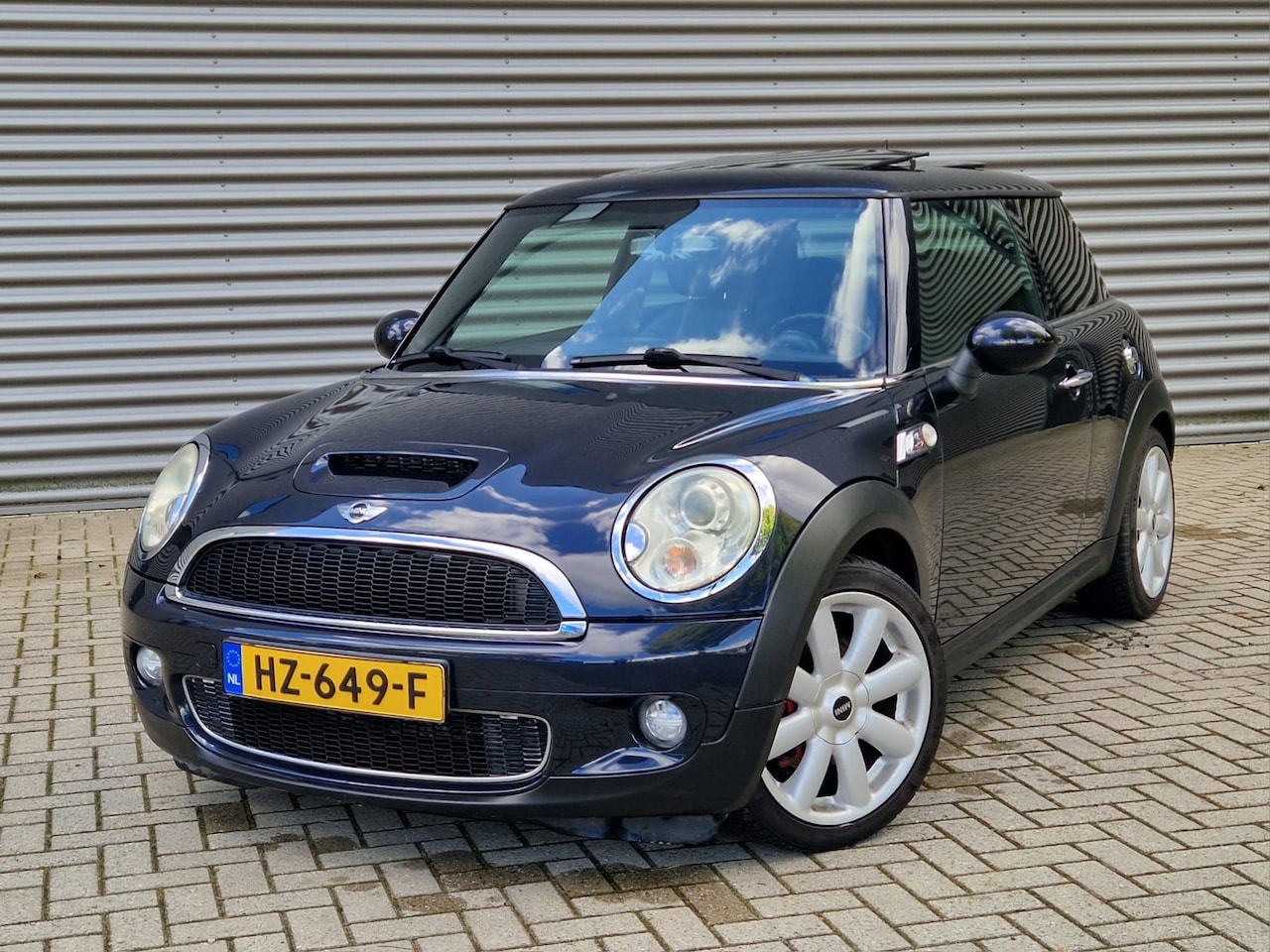 MINI Cooper S - Mini 1.6 Pano / Leer / Cruise / Stoelverw. - AutoWereld.nl