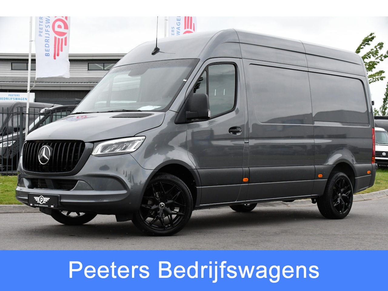 Mercedes-Benz Sprinter - 317 1.9 CDI L2H2 RWD AMG Edition Camera, Cruise, LED, 3500kg Trekgewicht, Carplay, NAVI, L - AutoWereld.nl
