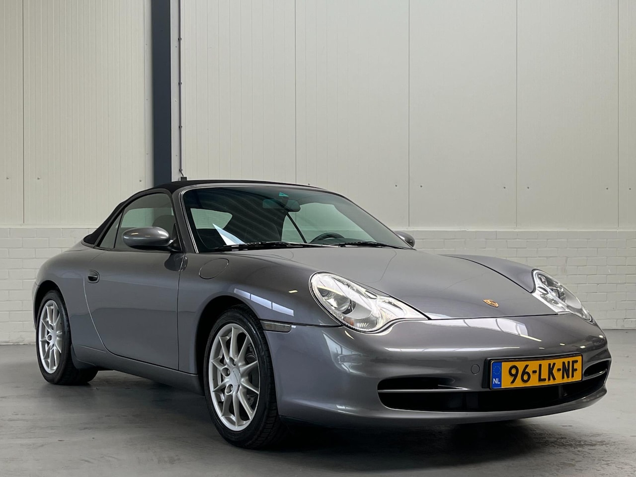 Porsche 911 Cabrio - 3.6 Carrera 4 Org NL|1e Eigenaar|Hardtop - AutoWereld.nl