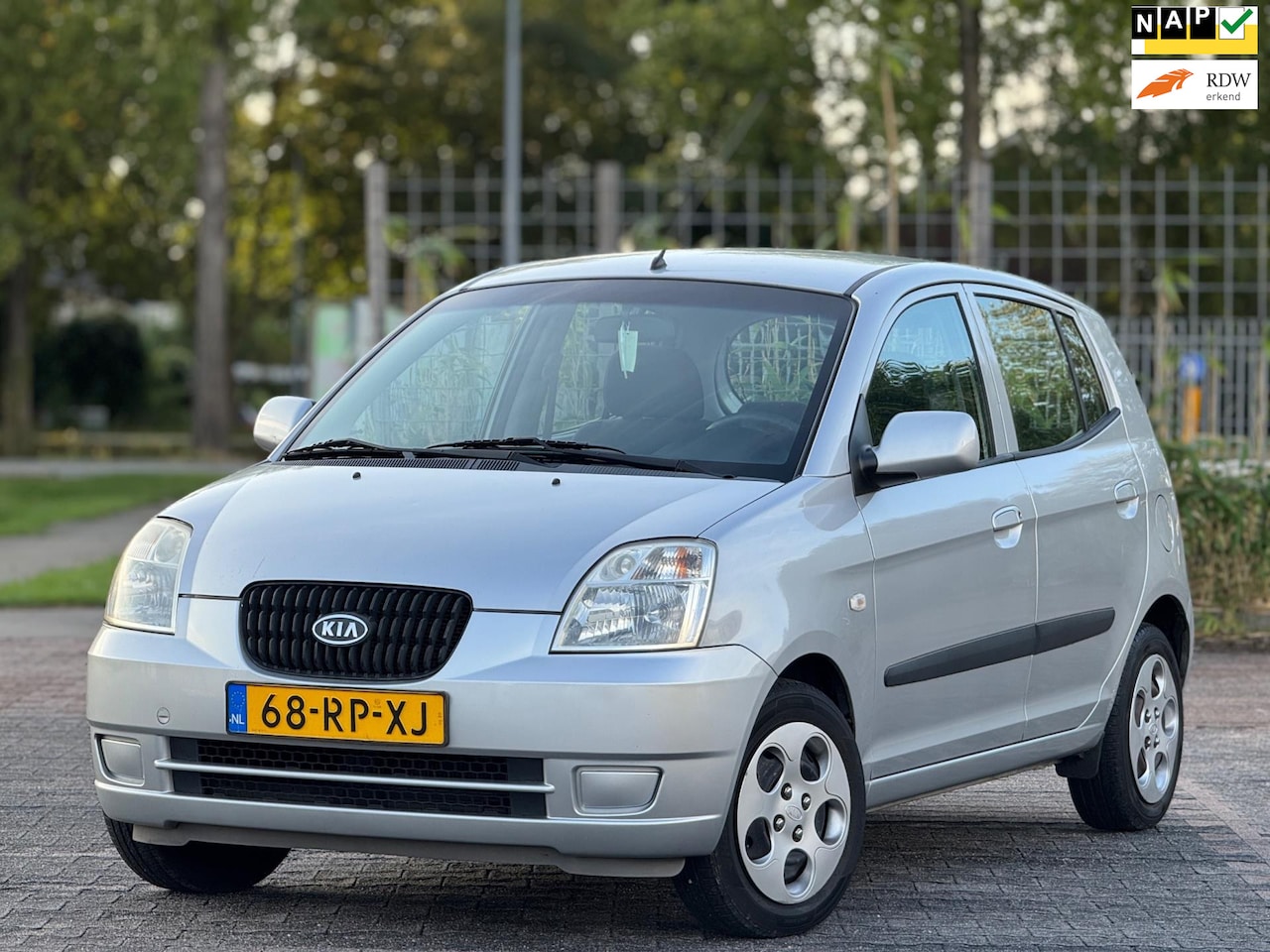 Kia Picanto - 1.0 LXE | Elektrische ramen | APK 23-05-2026 | Neerklapbare achterbank | 2 sleutels | - AutoWereld.nl