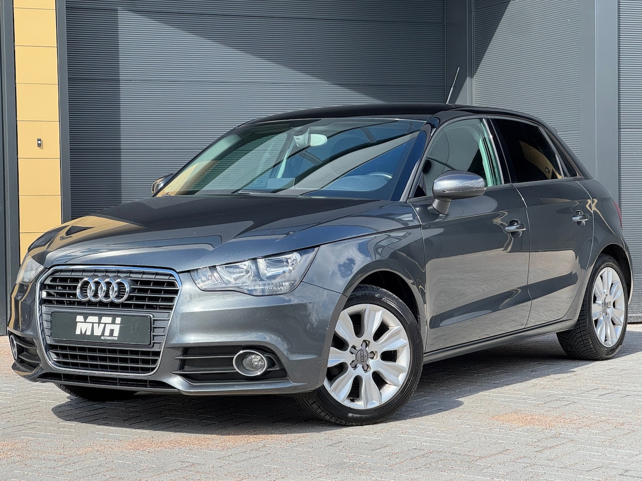Audi A1 Sportback - 1.2 TFSI Ambition Pro Line Business - Navi - Climate - 5DRS - Export mogelijk - AutoWereld.nl