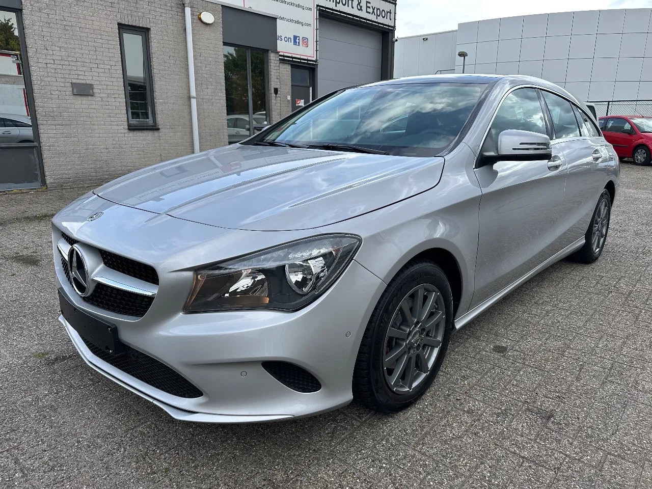 Mercedes-Benz CLA-klasse Shooting Brake - 200 D - + SUNROOF + NAVI + - AutoWereld.nl